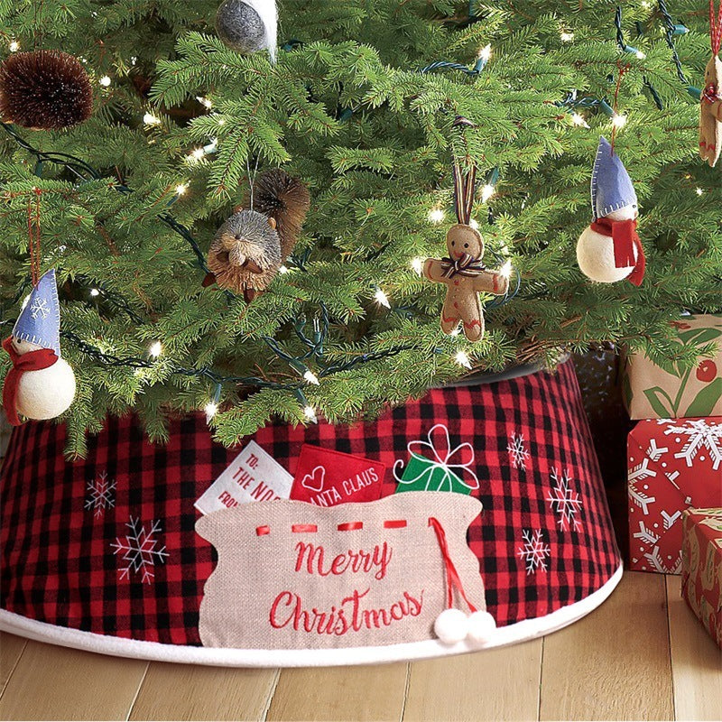 48-inch black and red lattice fabric bag tree skirt 1