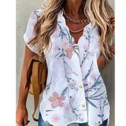 Floria | Romantic blouse with a floral print