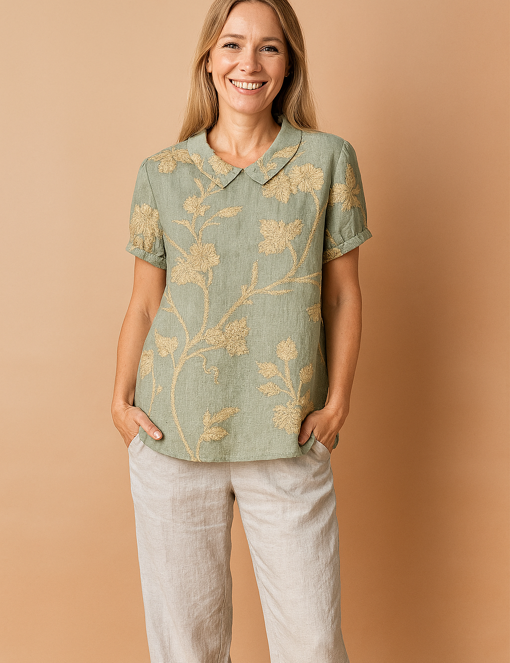 Alina | Summer blouse with a delicate pattern 0