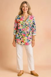 Aria | Lightweight blouse with a cutout neckline 0