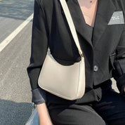 Bonnie | Mini Curve Shoulder Bag 1