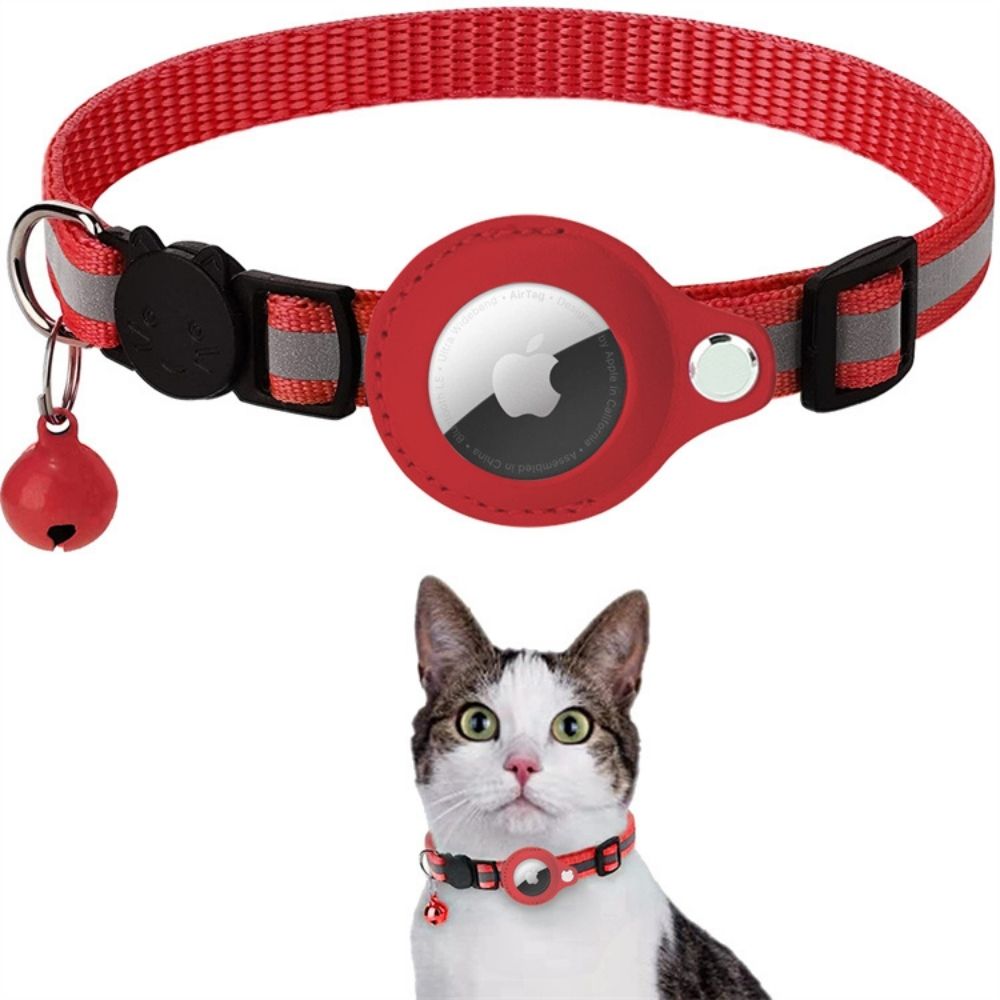 CAT GPS tracker collar with quick-release fastener and reflective design for improved night visibility 10
