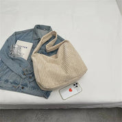 CLARA | Corduroy Shoulder Bag 3