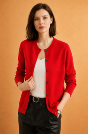 Ewa | Classic round neck cardigan