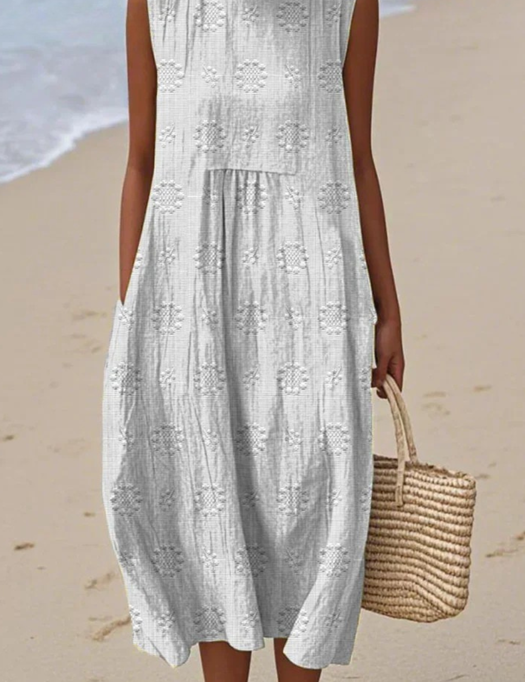 Elegant White Maxi Dress for Women - Stylish Summer Cocktail Dress 1