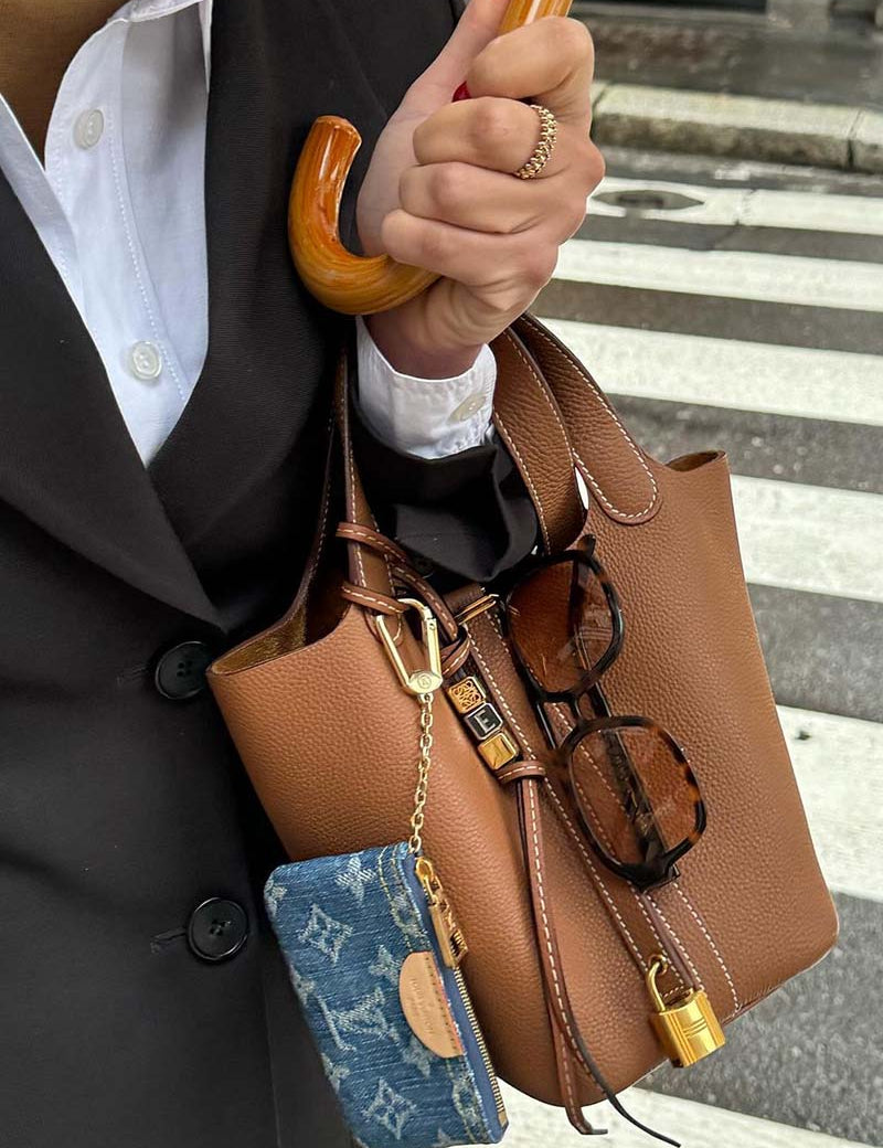 Evie | Stylish Premium Leather Bucket Bag 1