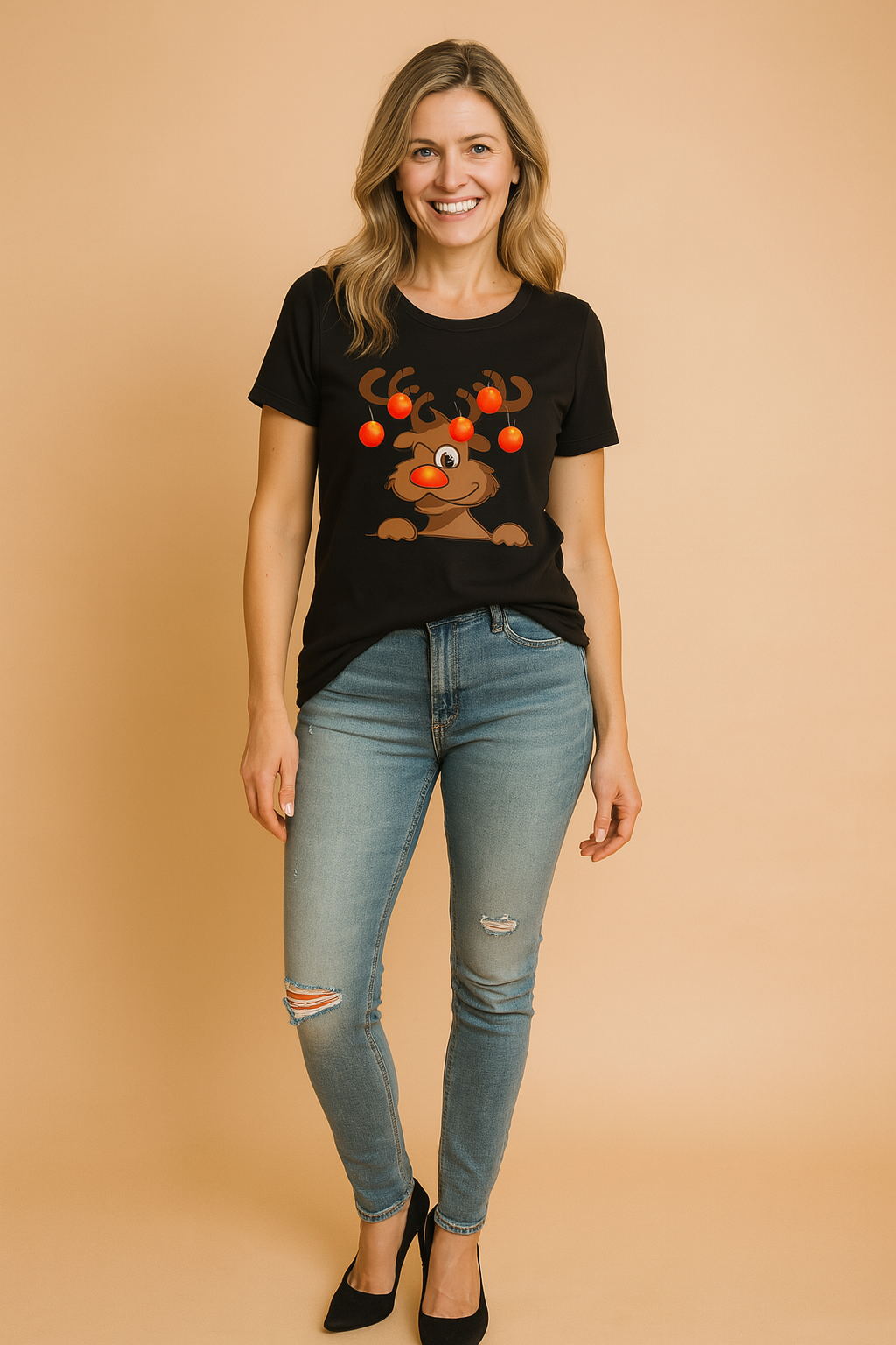 Glenda | Christmas t-shirt with a reindeer in a Christmas hat 0