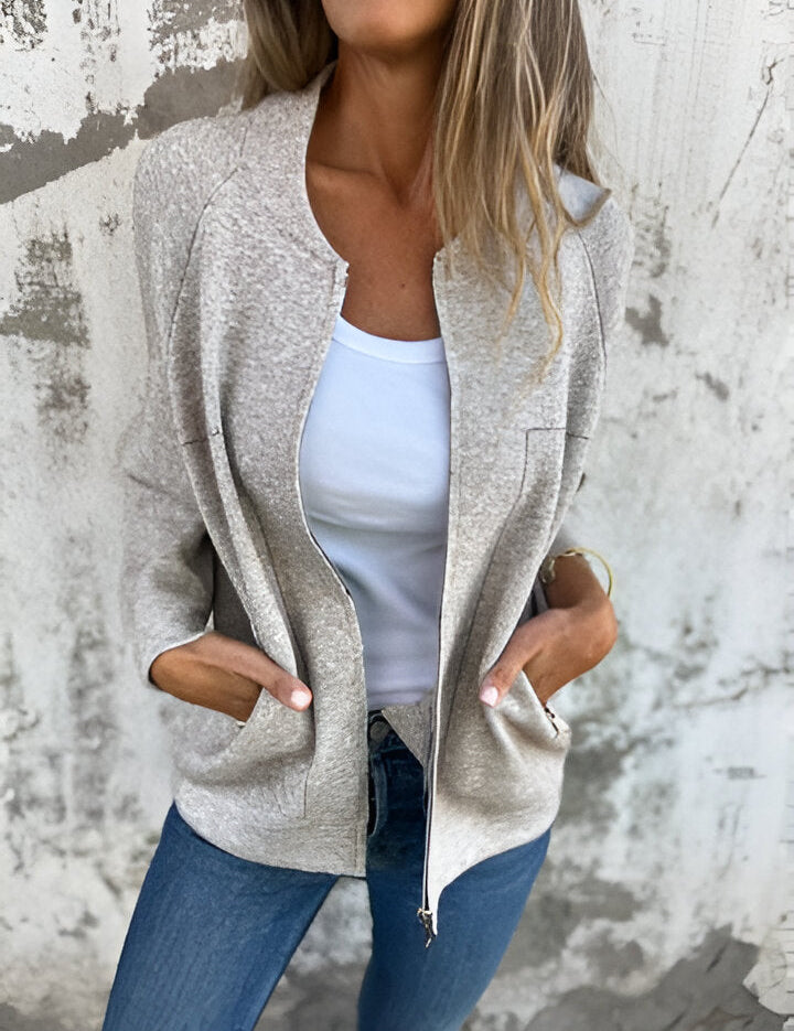 HANNAH | Stylish and Functional Women's Jacket 3