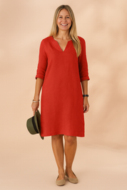 Isabela | Simple design with an elegant neckline 2