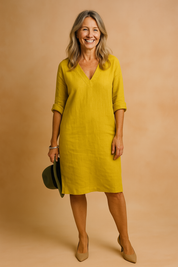 Isabela | Simple design with an elegant neckline 4