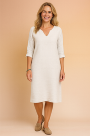 Isabela | Simple design with an elegant neckline 5