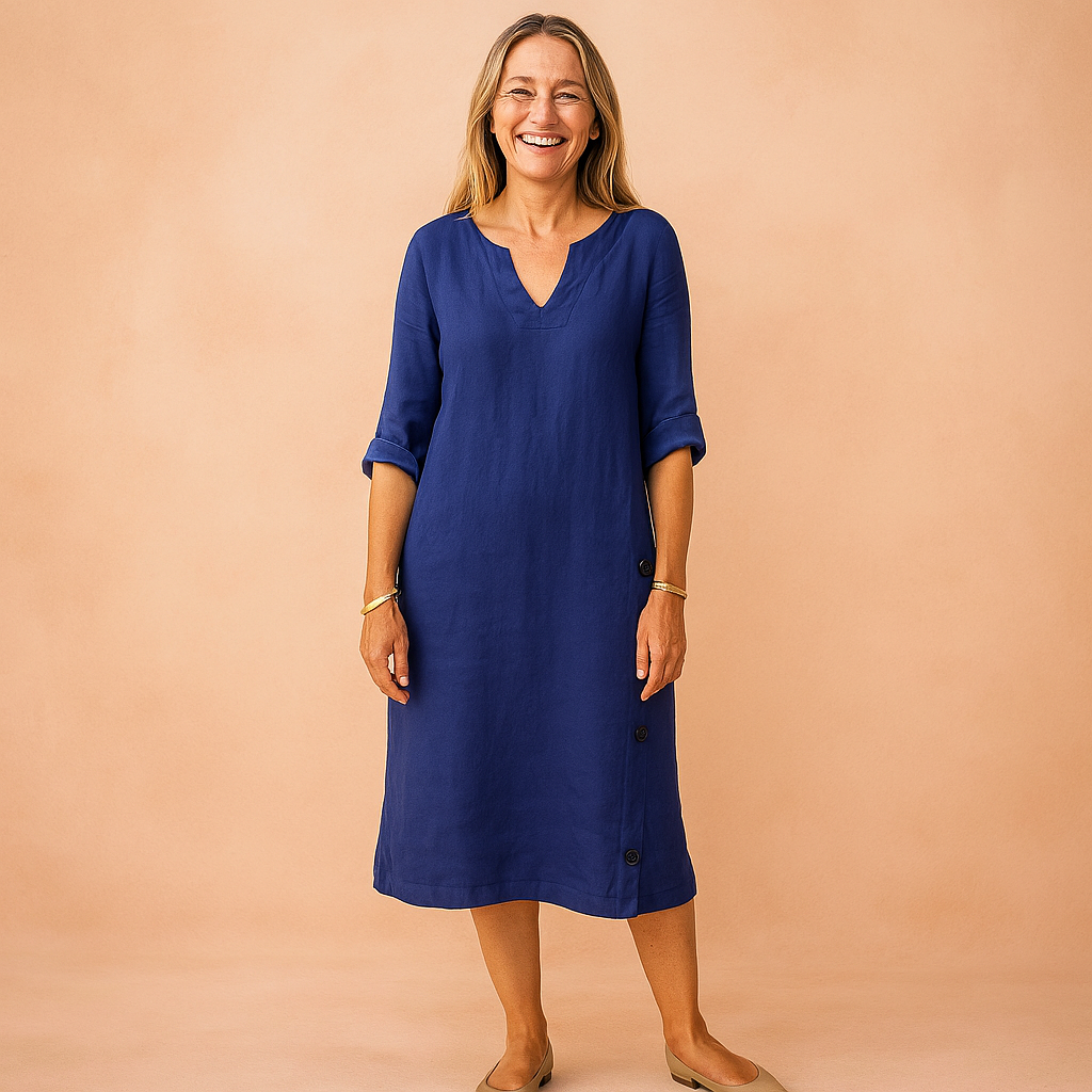 Isabela | Simple design with an elegant neckline 6