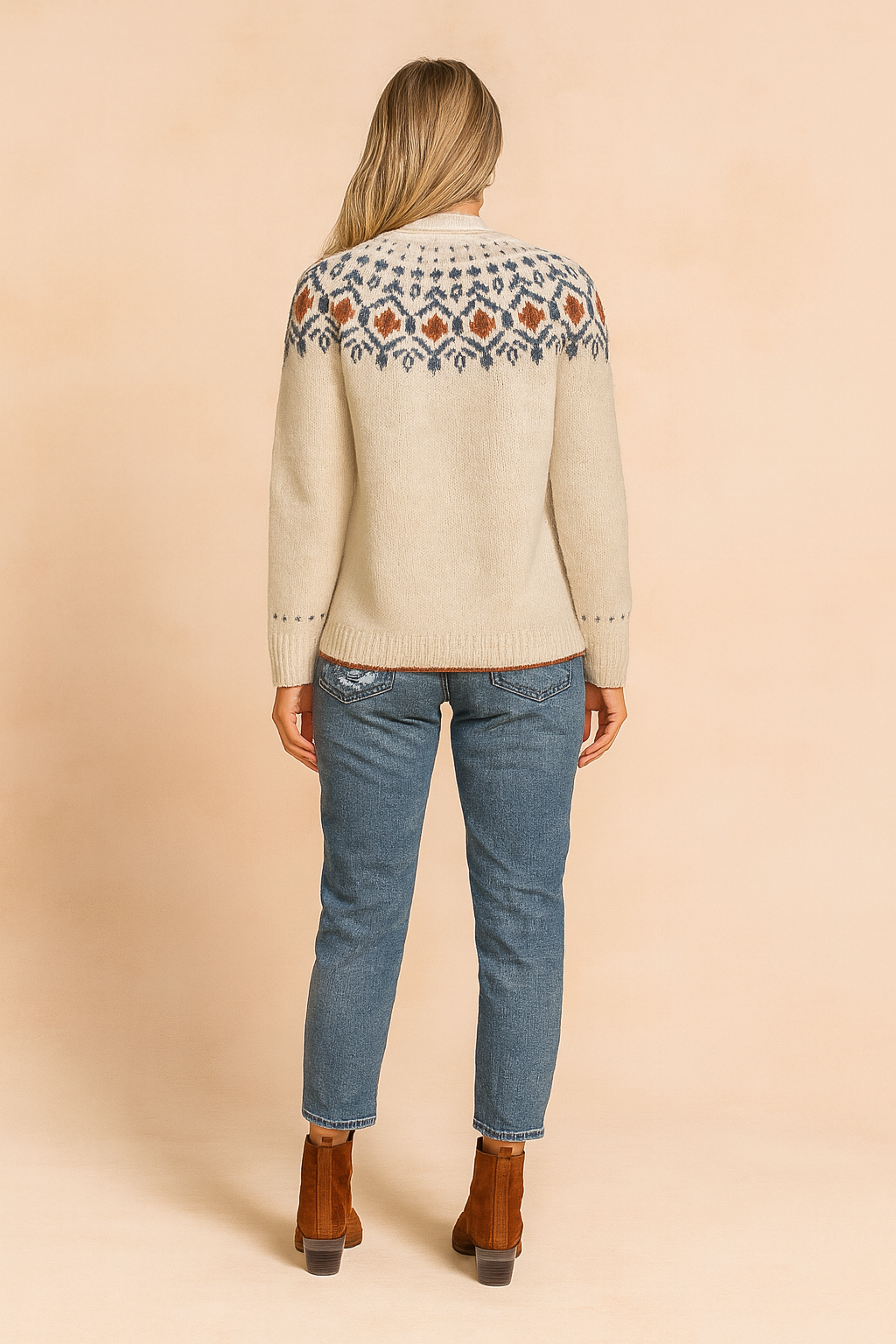 Isla | Modern Style Sweater with Classic Elegance 1