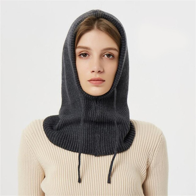 Karen | Cozy winter hooded scarf 3