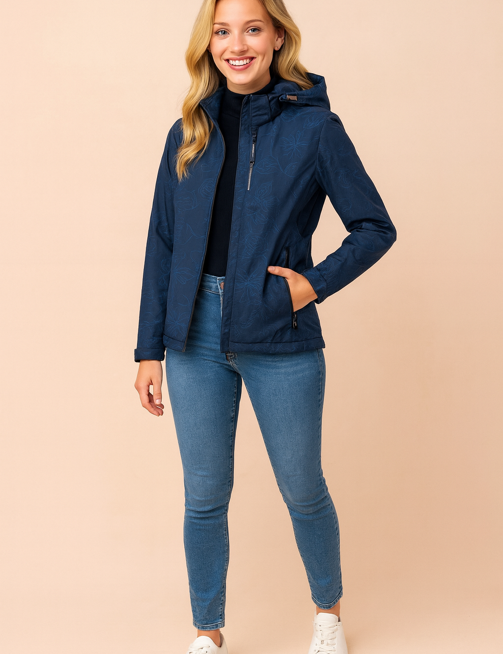 Karina | Winter Jacket with Hood and Fashionable Pattern 0