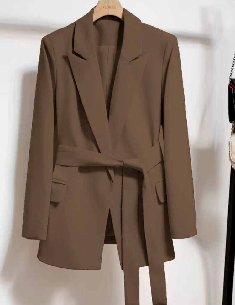 Kiera | Stylish Office Blazer 8