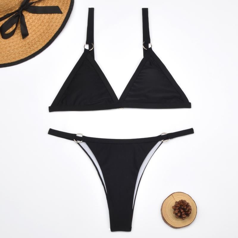 Mia | Stylish triangle bikini set for summer fun 4