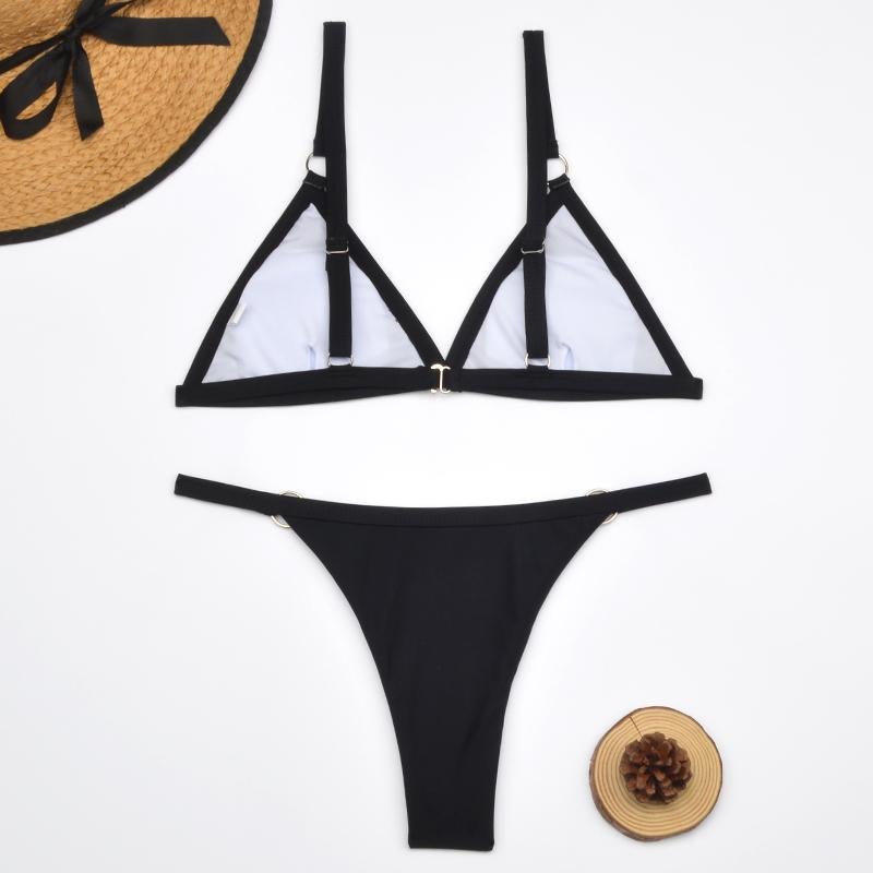 Mia | Stylish triangle bikini set for summer fun 5