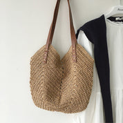 NIKKI | Unique and Comfortable Beach Bag 0