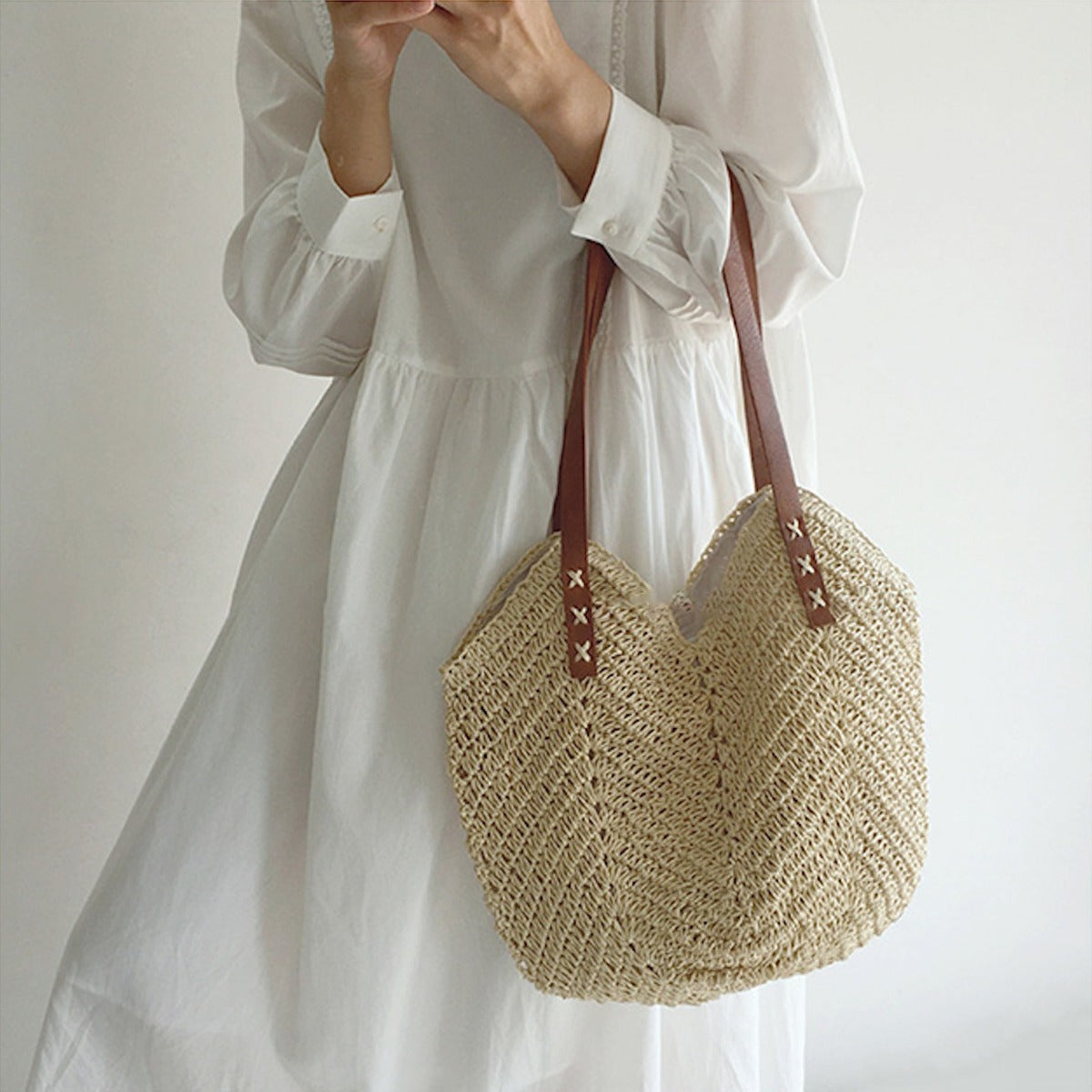 NIKKI | Unique and Comfortable Beach Bag 1