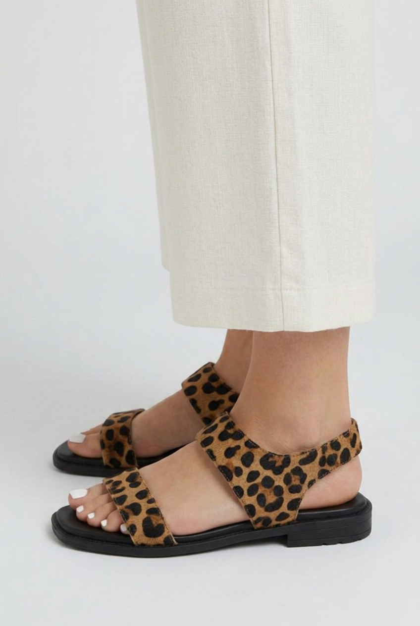 Orthopedic Leopard Print Flat Sandals with Arch Support and Slingback Strap for Women 4