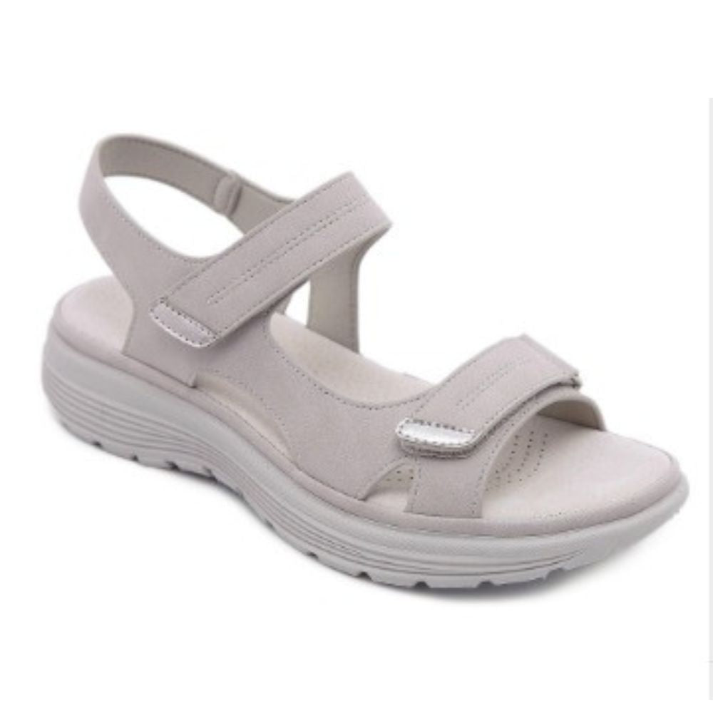 Maria | Sporty sandals with a thick sole