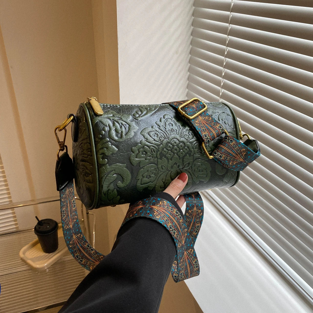 QUINN | Trendy Functional Messenger Bag 8