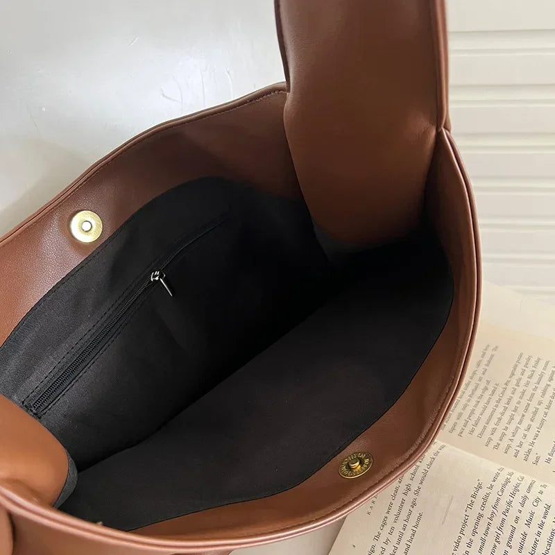 Sandra | Classic Chic Shoulder Bag 3