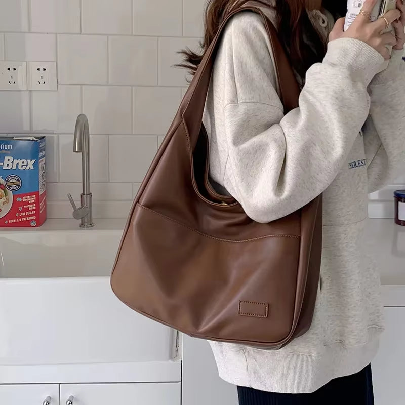 Sandra | Classic Chic Shoulder Bag 7