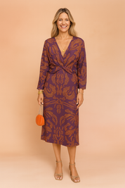 Teresa | Stylish Dress with a V-Neck and Long Sleeves 1