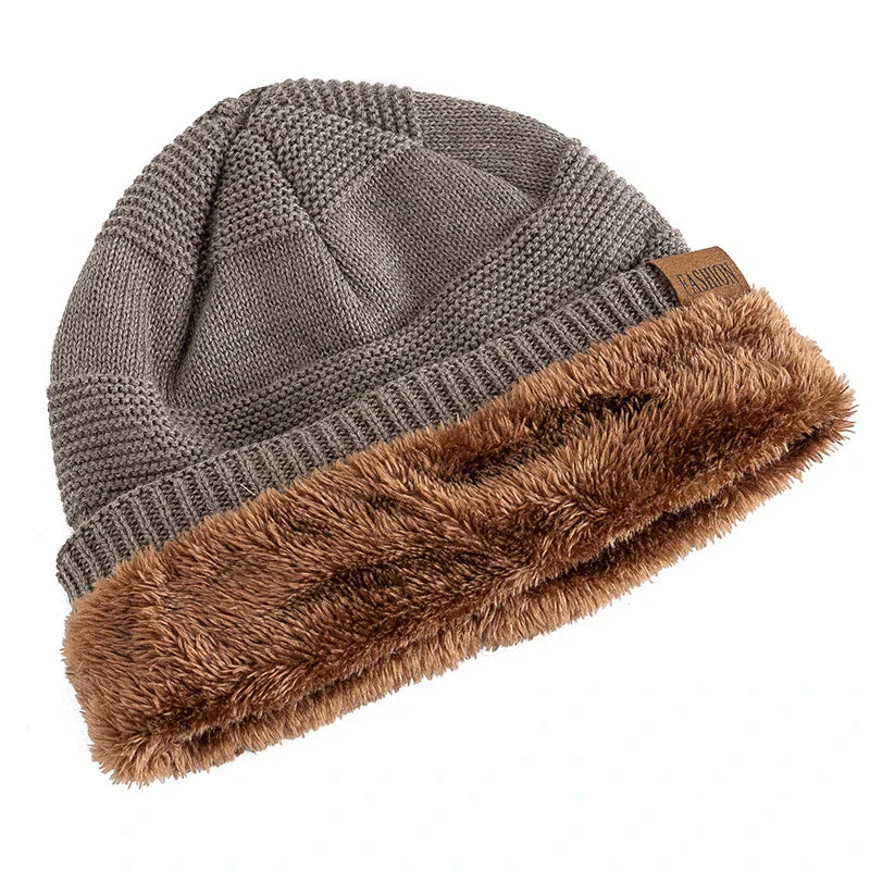 Warm winter hat with fleece lining - Luna 1