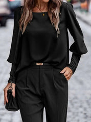 Adrianna | Sophisticated long-sleeved blouse