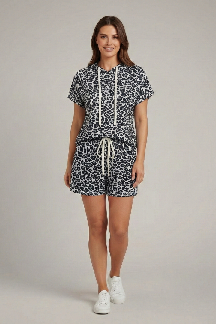 Women’s Animal Print Two-Piece Set with Hooded Top and Elastic Waist Shorts 5