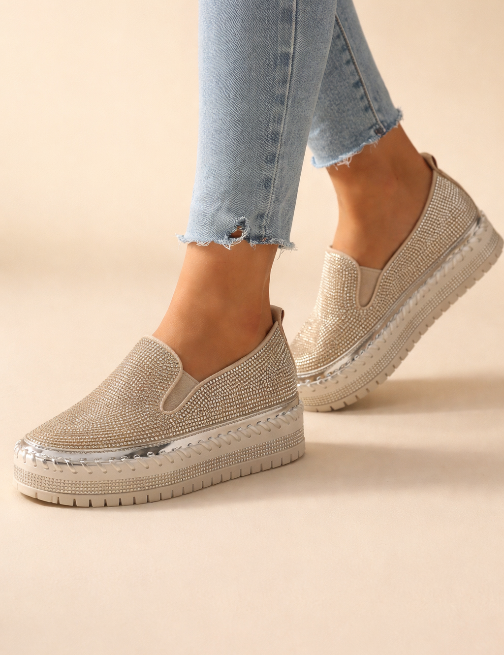 Women's Casual Slip-On Sneakers with Rhinestone Embellishments PU Leather 0