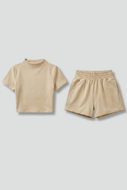 Women’s Casual Two-Piece Set with Crop Top and Elastic Waist Shorts 1