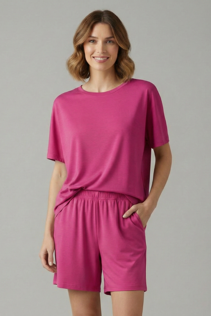 Women’s Casual Two-Piece Set with Round Neck Top and Elastic Waist Shorts 9
