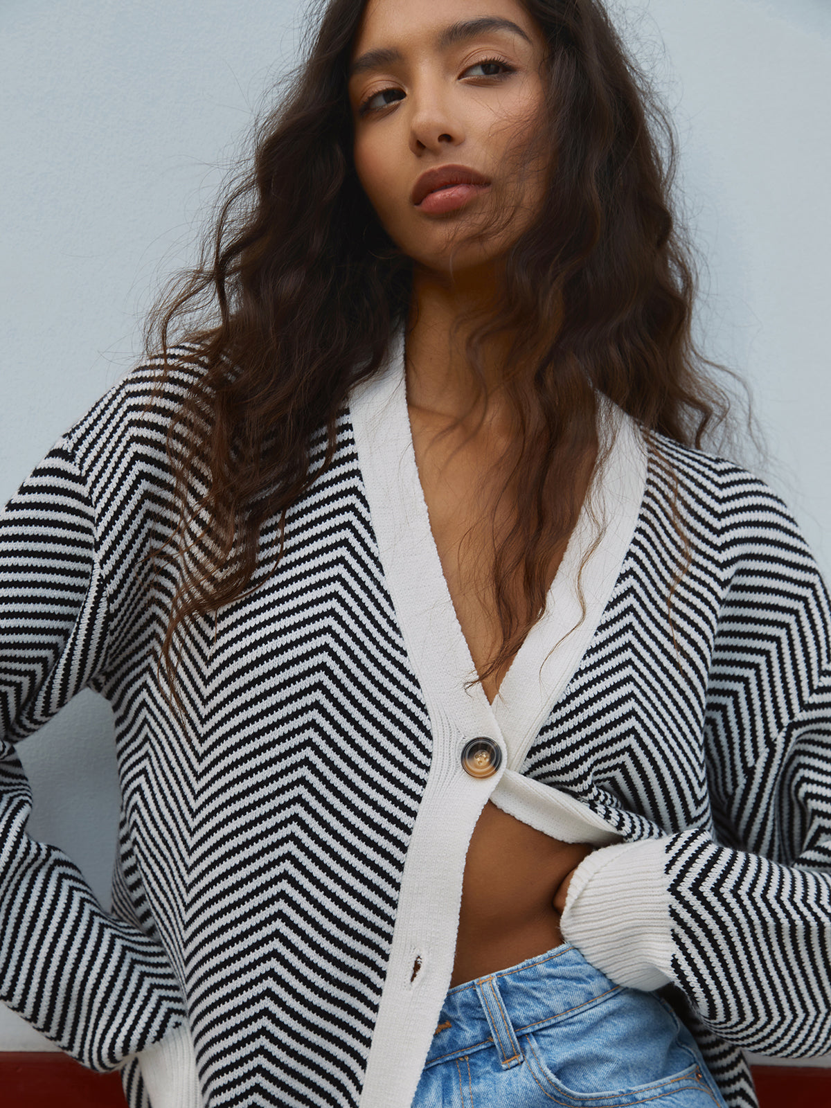 Women's Chevron Stripe Knit Cardigan with V-Neck and Button-Up Closure 2