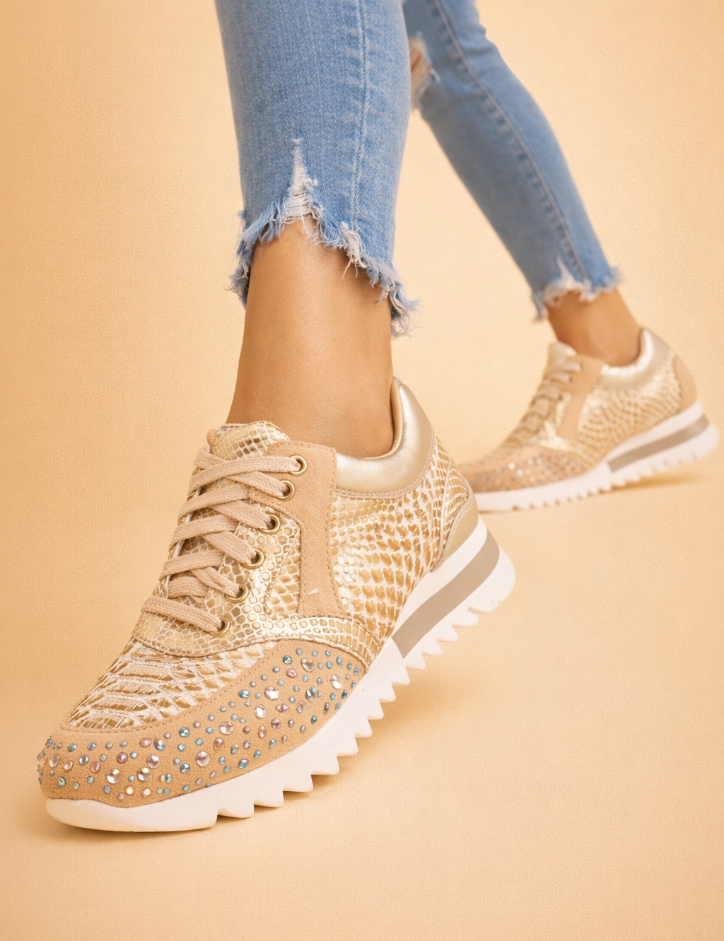 Women's Chic Fashion Sneakers Comfortable Embossed Synthetic Leather 4