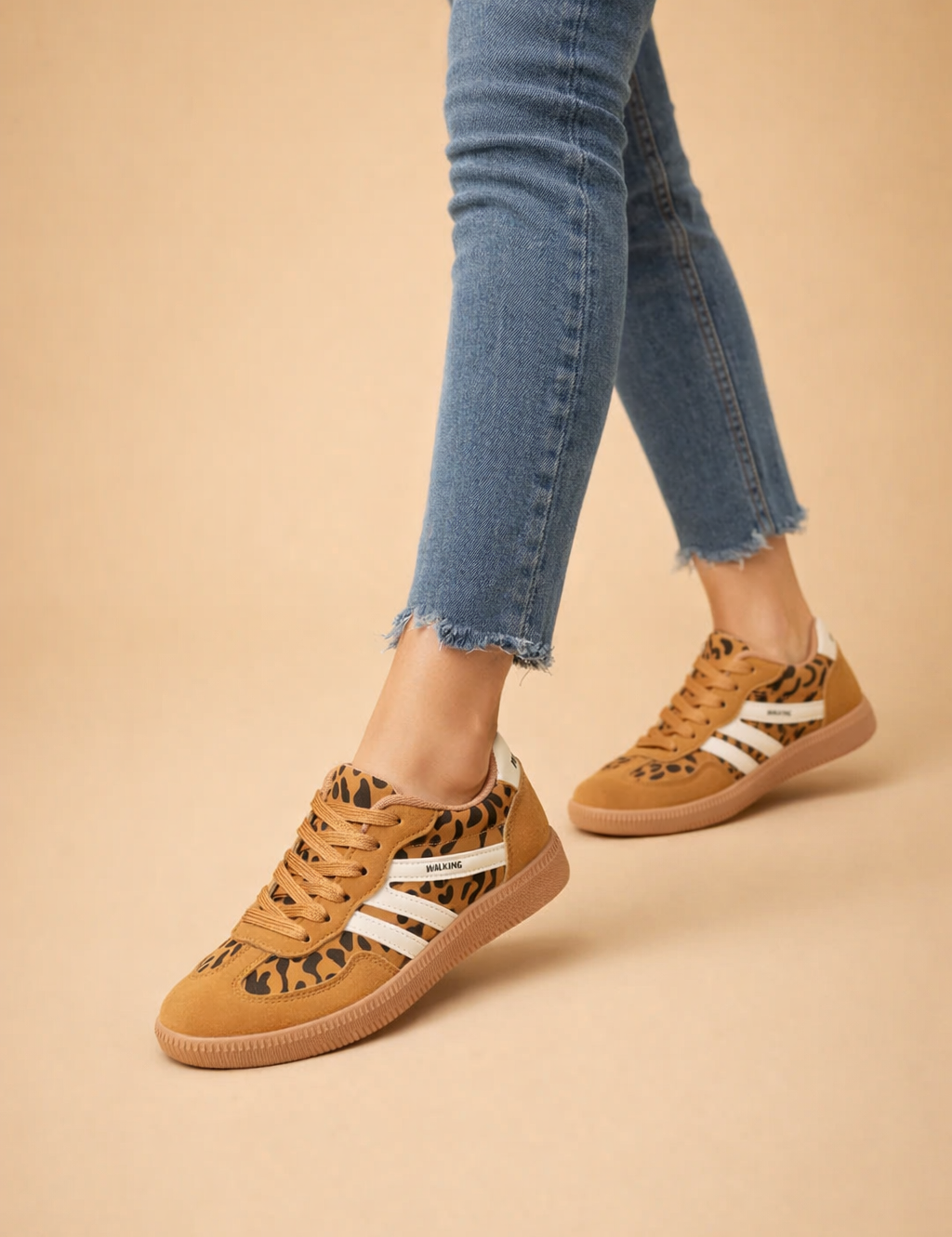 Women's Comfortable Slip-On Sneakers Trendy Design Synthetic 2