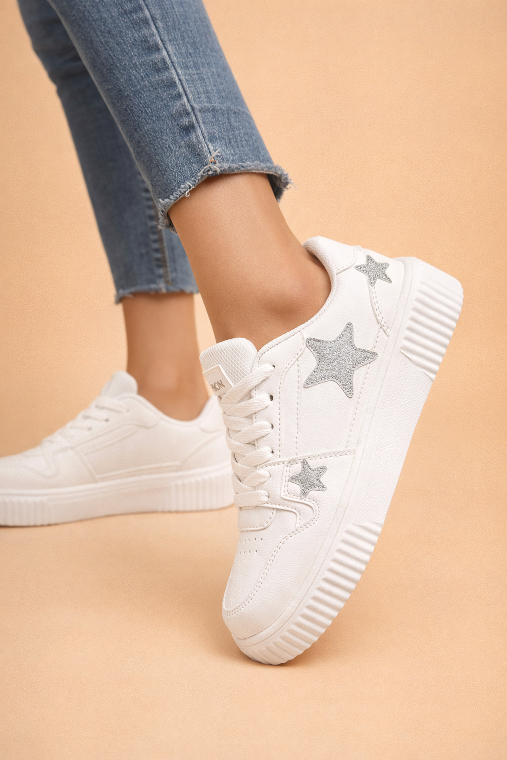 Women's Lightweight Casual Sneakers Comfortable Breathable Design 4