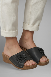 Women's Orthopedic Sandals with Arch Support and Floral Applique for Summer 5