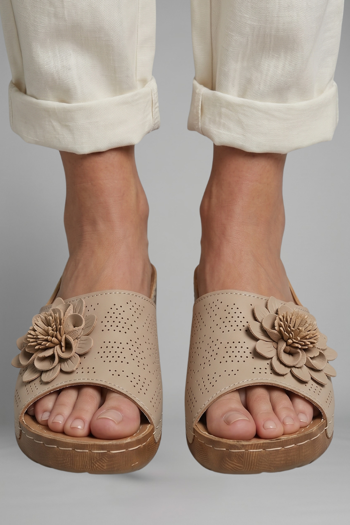 Women's Orthopedic Sandals with Arch Support and Floral Applique for Summer 7
