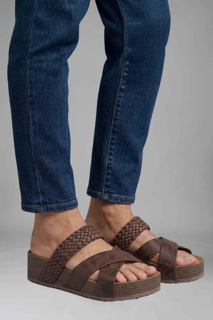 Women's Orthopedic Sandals with Arch Support and Platform Slide for Spring 3