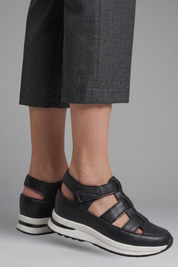 Women's Orthopedic Sandals with Arch Support and Textured Sole for Comfortable Everyday Wear 5