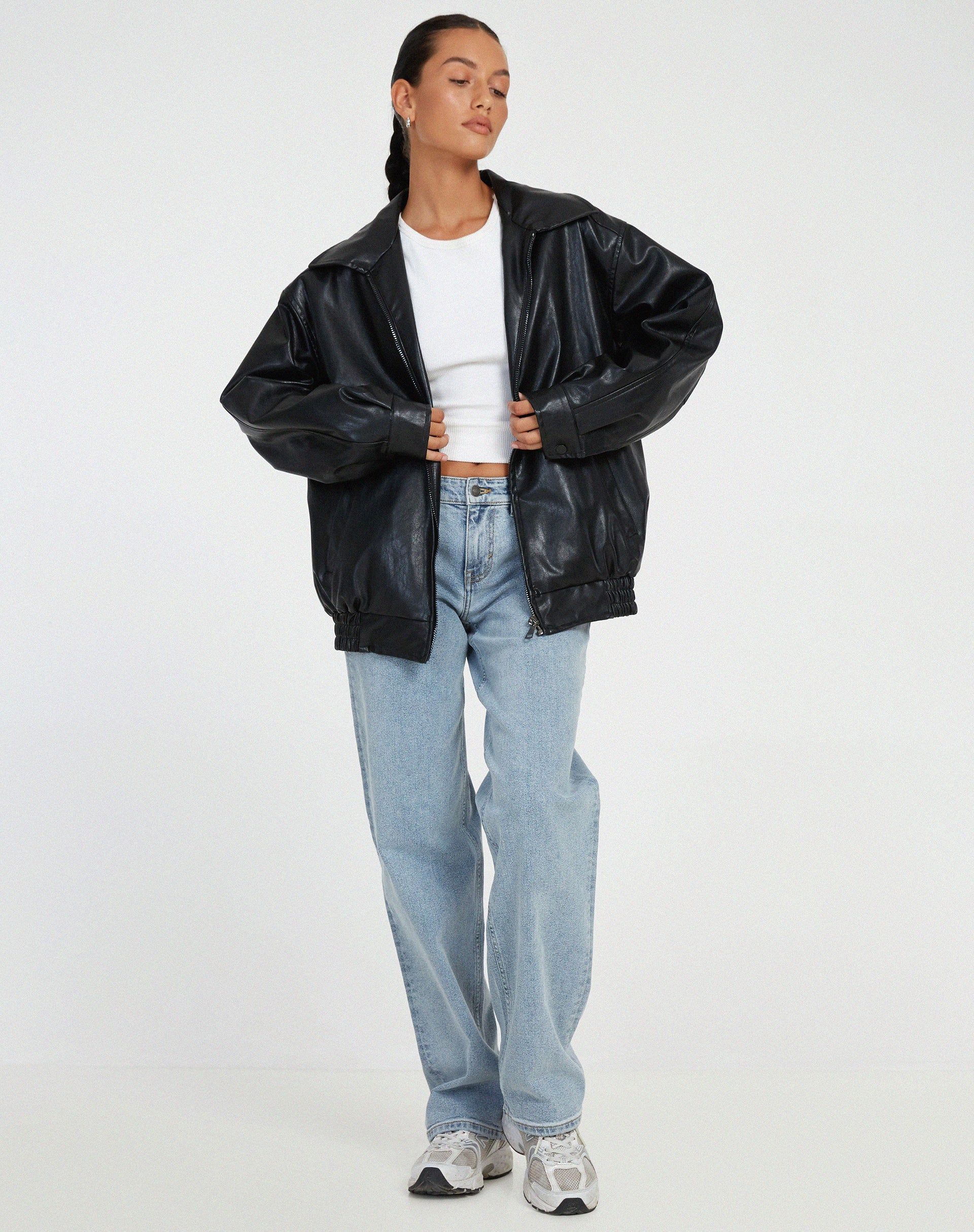 Women's Oversized Leather Jacket - Stylish Bomber Coat for Effortless Modern Looks 4