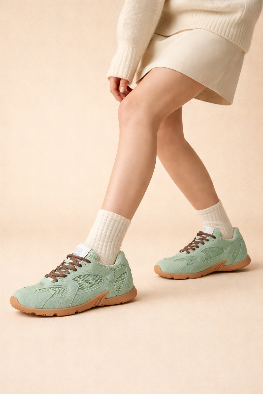 Women's Retro Lace-Up Sneakers Comfortable Cow Suede 1