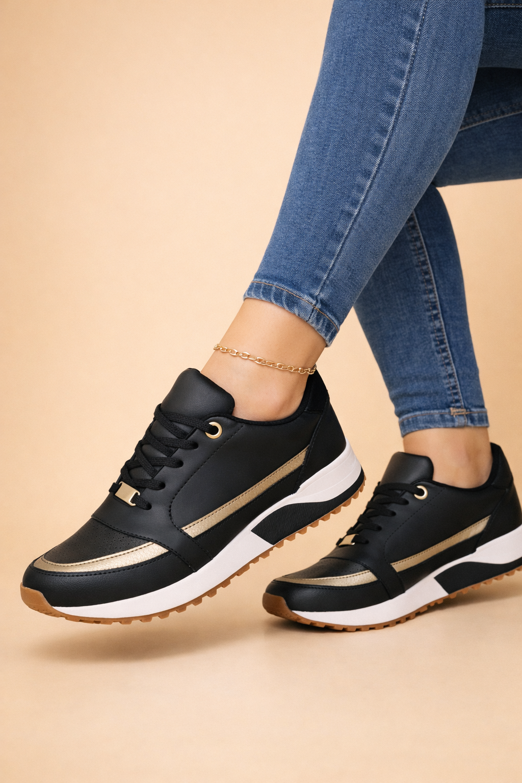 Women's Stylish Lace-Up Sneakers Comfortable Breathable Fabric 3