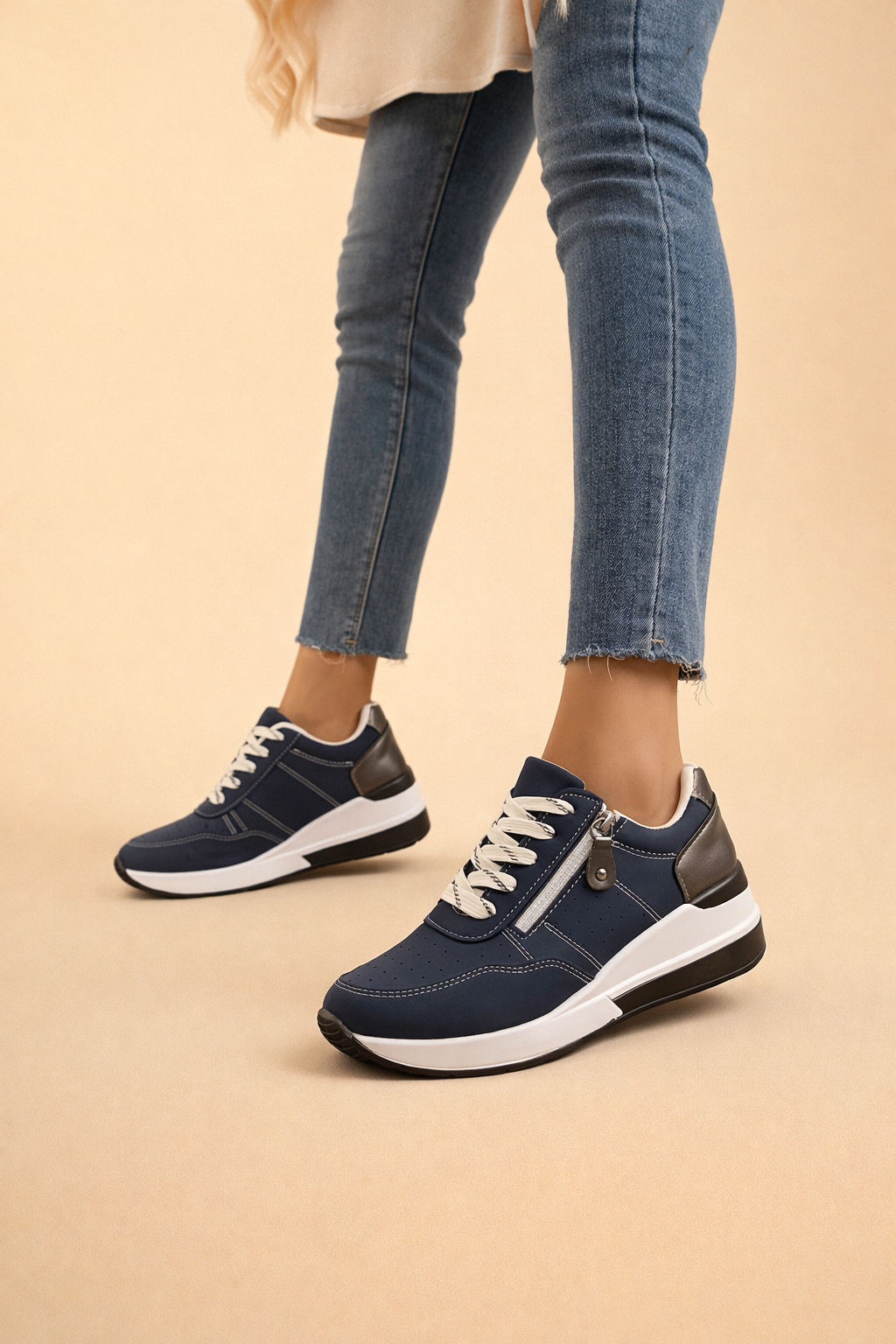 Women's Stylish Low-Top Sneakers Comfortable Faux Leather 5