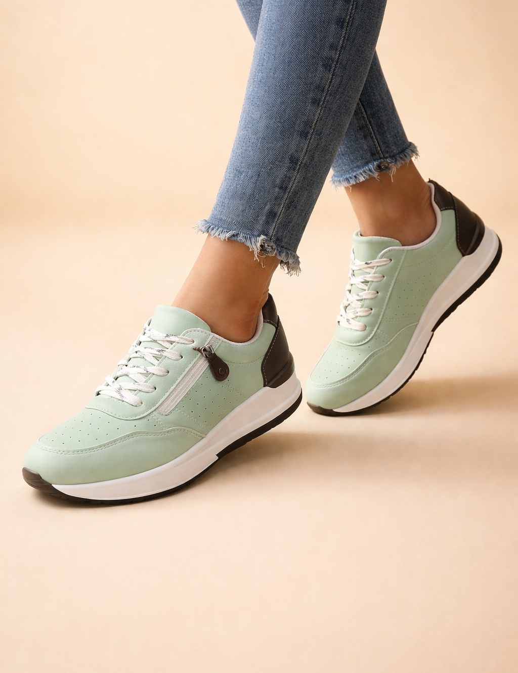 Women's Stylish Low-Top Sneakers Comfortable Faux Leather 7