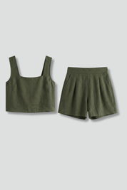 Women’s Summer Two-Piece Set with Square Neckline Crop Top and Pleated Shorts 1